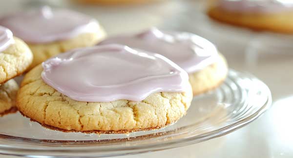 How to Make Lavender Icing.